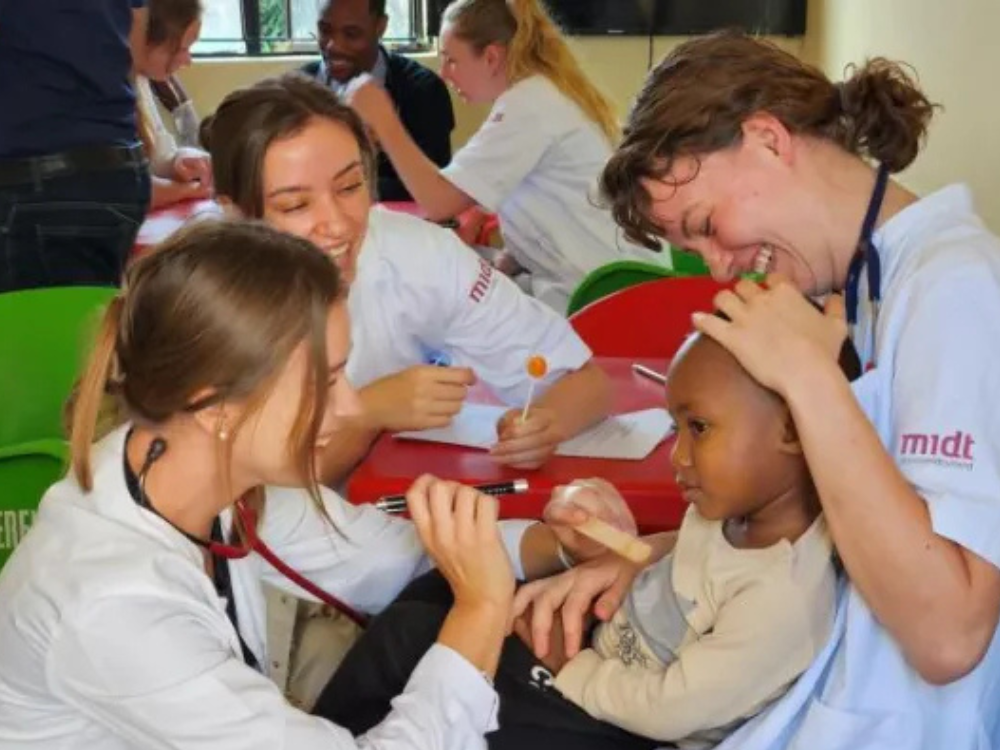 Why Choose Med Trips for Your Internship?